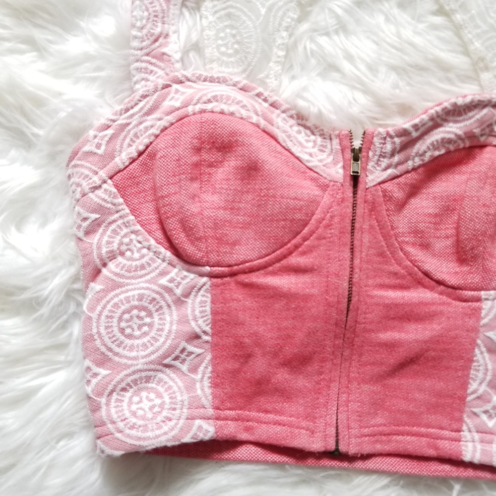 UO Pins and Needles Crop Lace Bustier Top - Picture 4 of 10